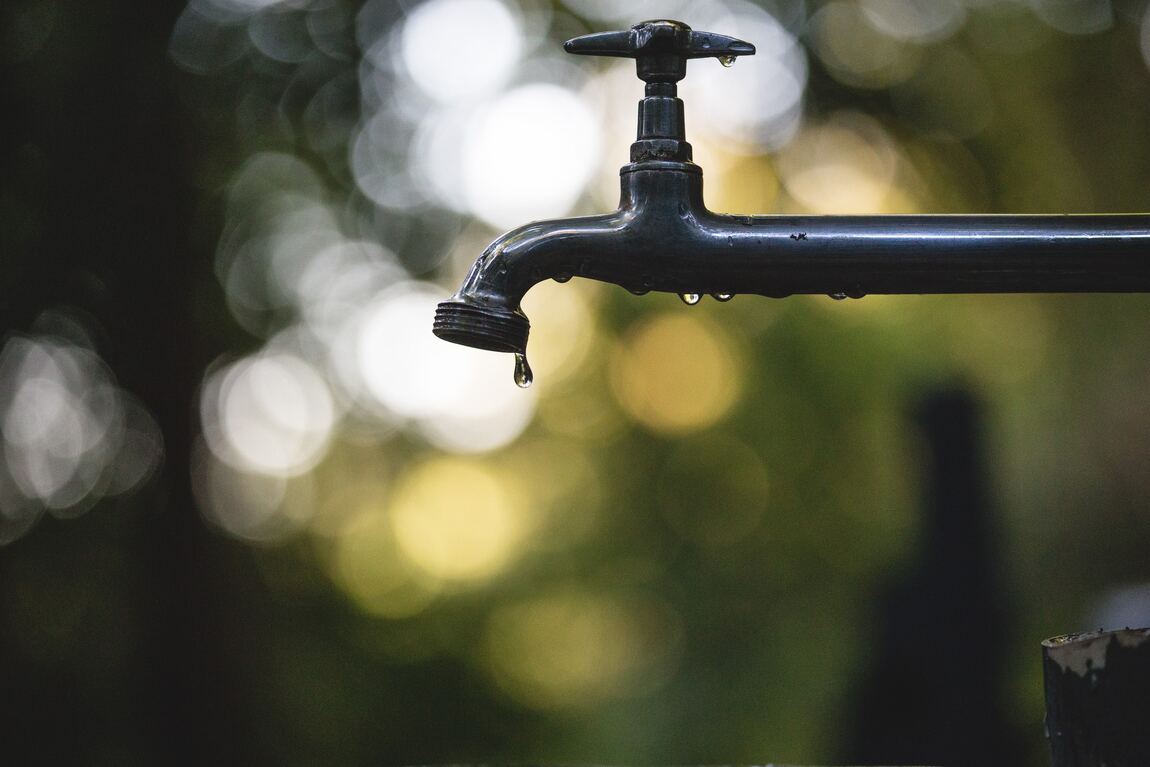Llave de agua - y nutrición del suelo